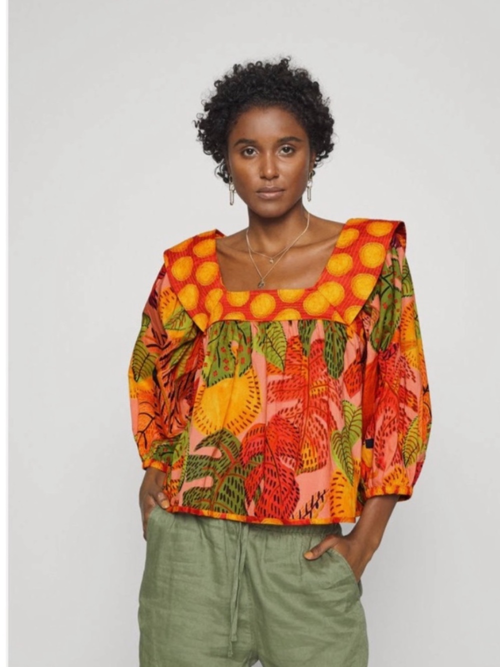 FARM Rio Summer Dreams
Blouse with Plant Wildlife Nature design